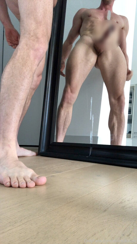 Evan L free to follow la carte ホットなモデル ギャラリー