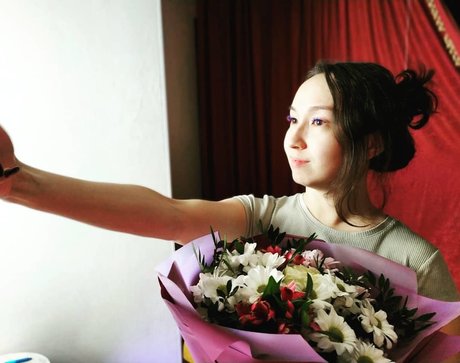 Ellie Hope ポルノスター パーフェクト 画像