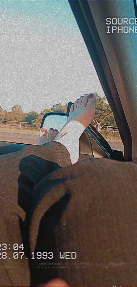 Katie s Feet 4 you スター ヌード 画像