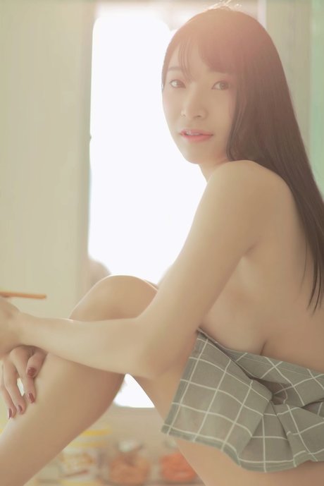 Muayly 無料のポルノスター 画像