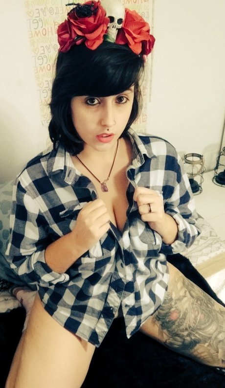 Naia98 無料モデル 写真