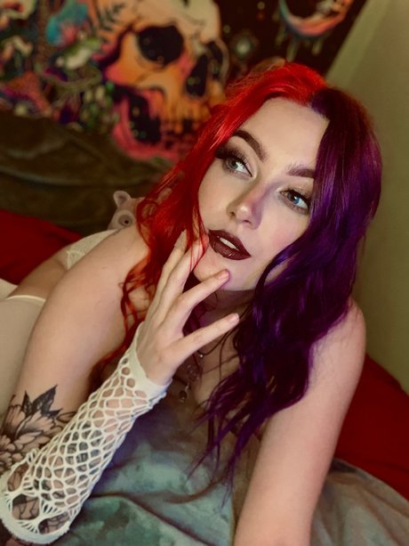 Nadia Roselyn ポルノスター 画像