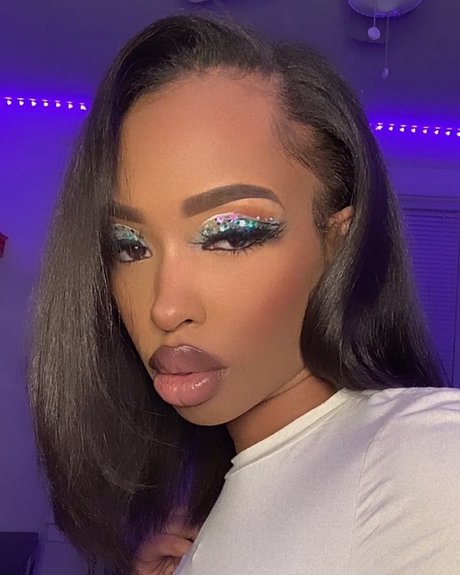 Domme Bentley 素敵なスター 写真