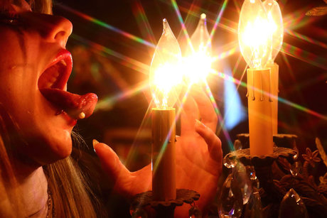 _Iza Howler_ ホットなスター 写真