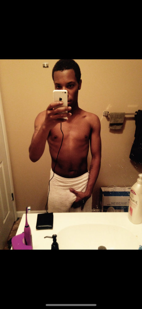 Dee Nasty かわいいポルノスター ギャラリー