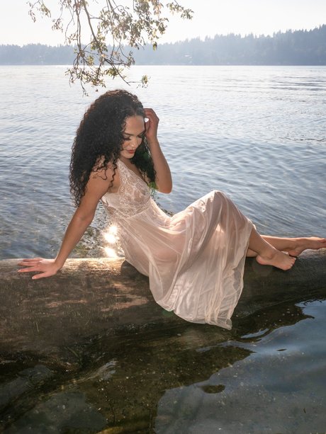 Natia Roe 完璧なスター ギャラリー