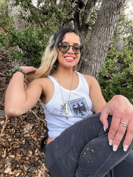 Natasha Kaur Hairy Indian Babe 高品質のスター ギャラリー