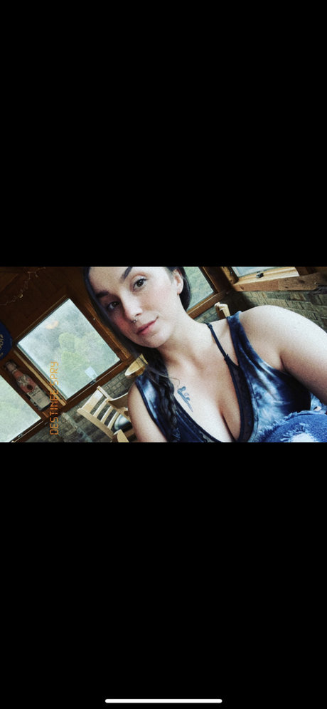 Destinee Faith ポルノスター 高品質 写真