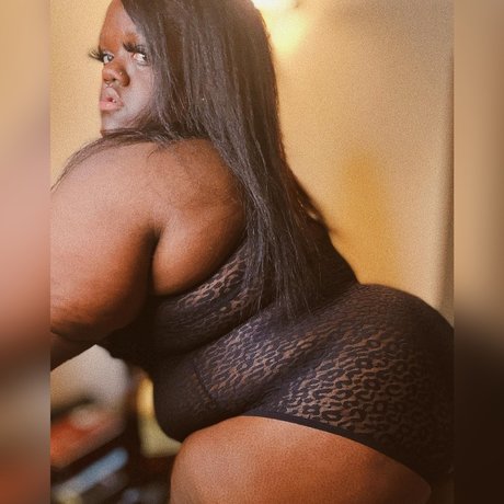 Fun Sized Henny_ ヌード女優 写真