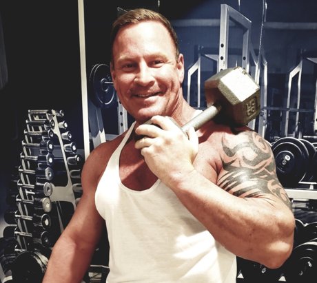 スリムな熟女OnlyFans 美しい裸 写真