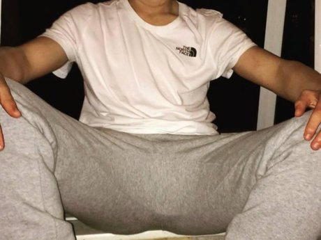 Naughty lewis xxxモデル アーカイブ