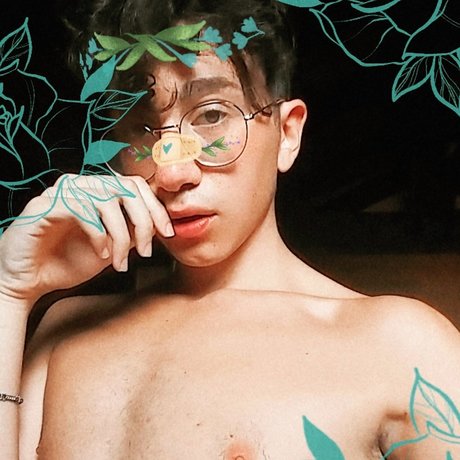 Crystal bboy エロティックなスター 画像