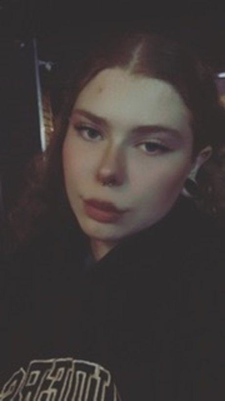 BabyLoc_ 裸のモデル 画像