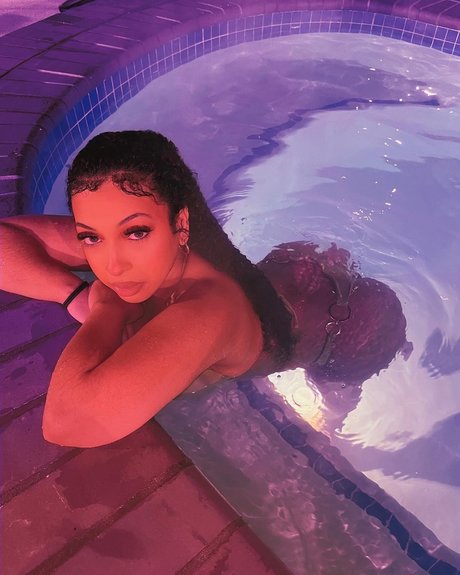 Egyptian Goddess 無料モデル 写真