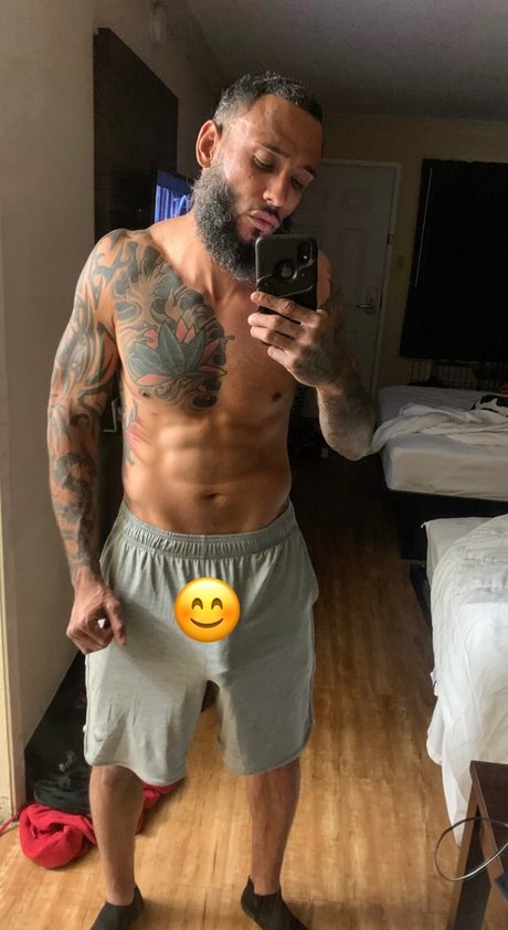 Cum troke254 ヌードモデル 写真