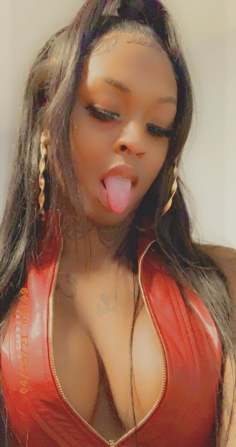 Nikki b cole アダルト女優 画像