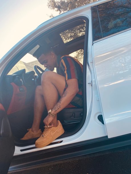 Muney ポルノスター 画像