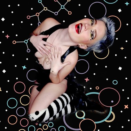 Cakelin Fable アートポルノスター 写真