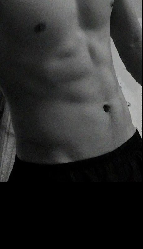 alex perez 裸モデル 写真