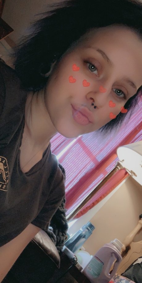 Tatted an petite ポルノモデル 写真