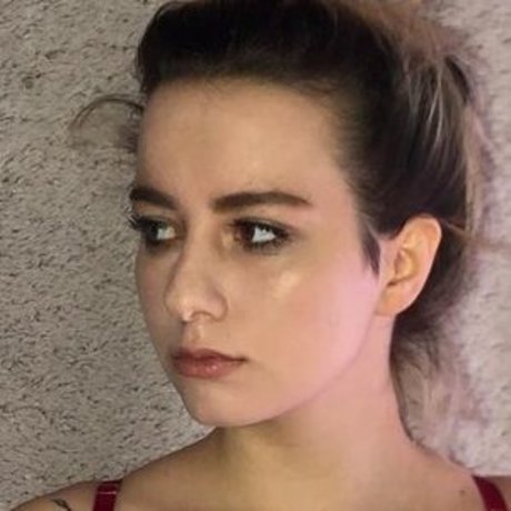 Suzana Zvonar ポルノスター ホット 写真