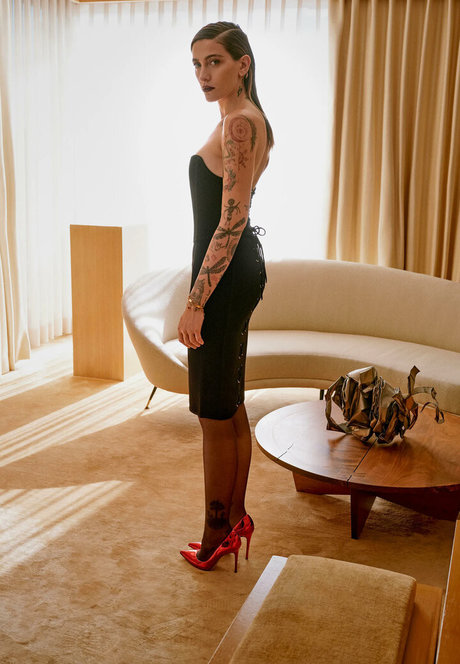 チンコを持つ女たち OnlyFans HD アーカイブ