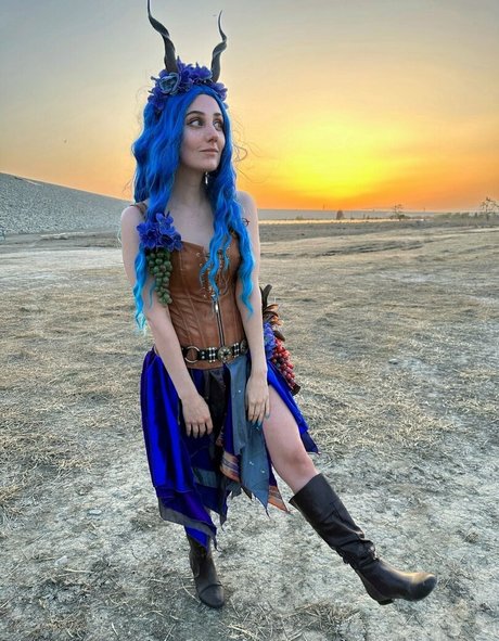 ofudgebunni ポルノモデル 画像