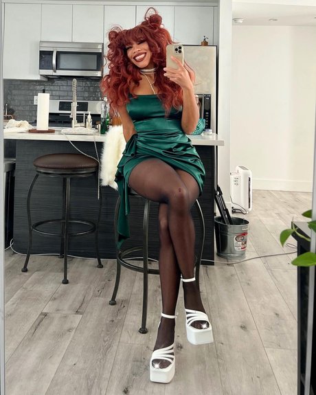 アジアの女性支配OnlyFans セックス 写真