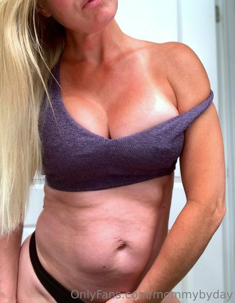 ストリッパーOnlyFans 素敵 画像