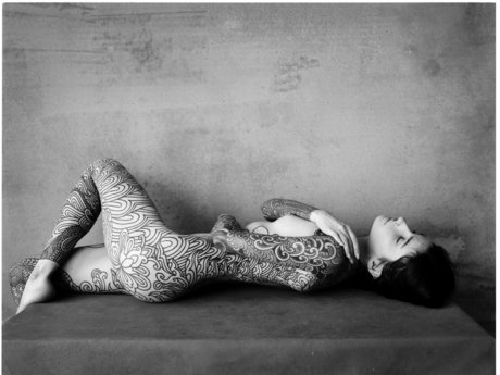 細身の巨乳OnlyFans アート裸 画像