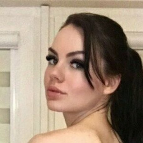 ティーンのおっぱいOnlyFans ベスト 写真