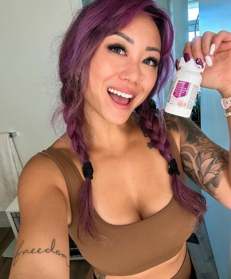 Cynthia Leu 限定スター 画像