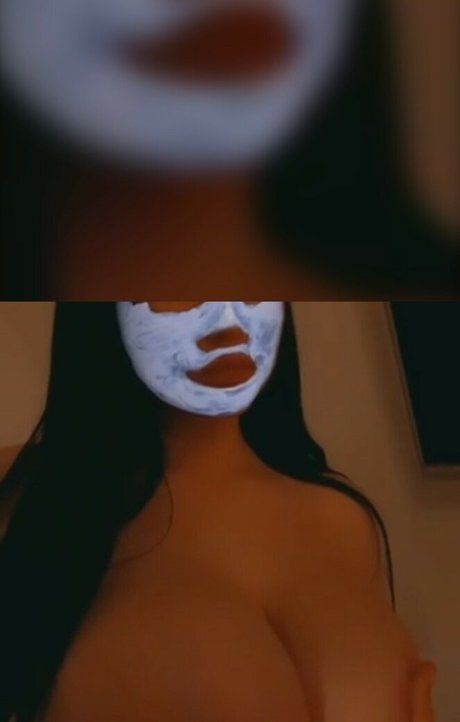 黒檀の小人OnlyFans 裸 写真