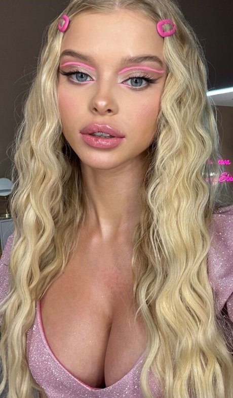 Alla Bruletova 裸のスター ギャラリー