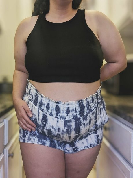 公共の場での猫のOnlyFans 限定 写真