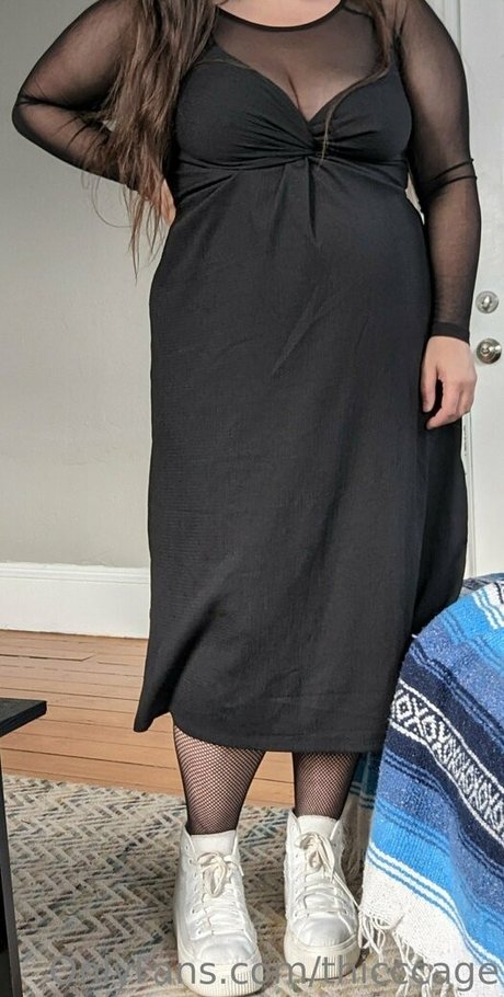 かわいい赤毛のOnlyFans アダルト 写真