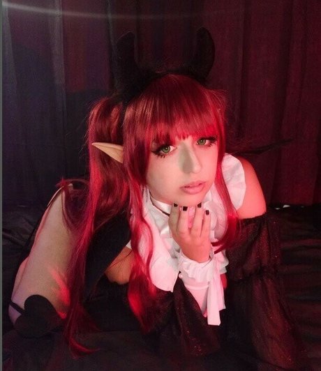 Poison Cherry ポルノスター ホット 画像