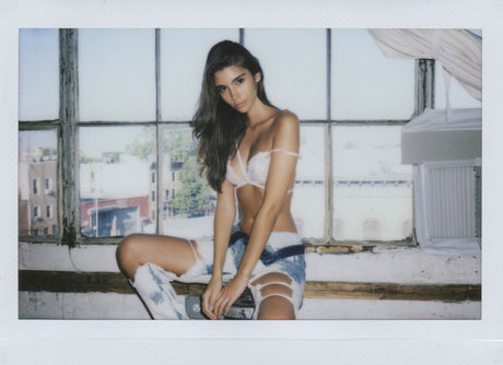 アジア人寝取られOnlyFans セクシーヌード 写真