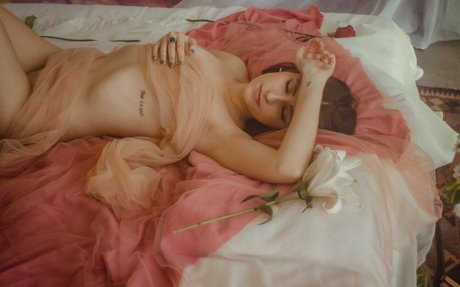 Marianna Tondolo かわいいスター 写真