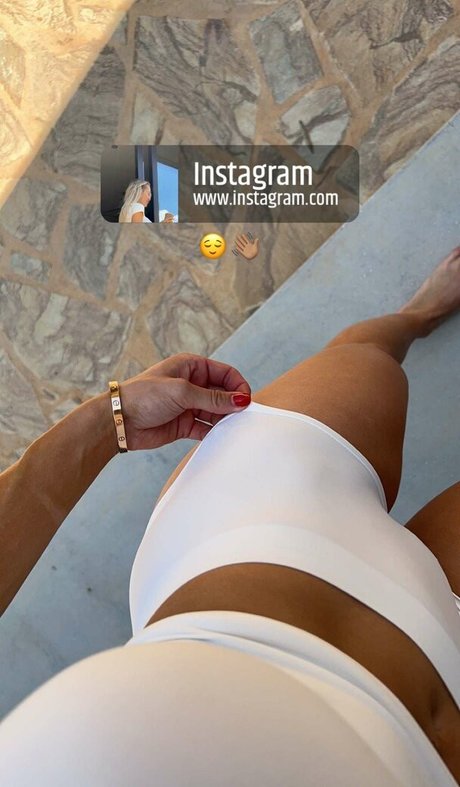 スリムな熟女OnlyFans セクシー裸 写真