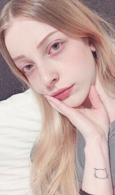 膨らみ OnlyFans ホットセックス 写真