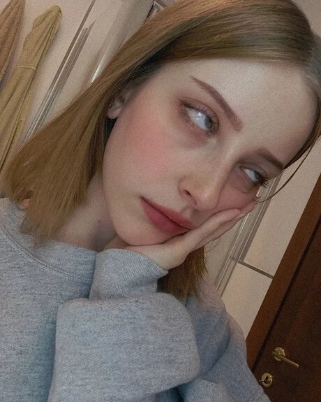 Agnese Innocente ホットなスター 写真