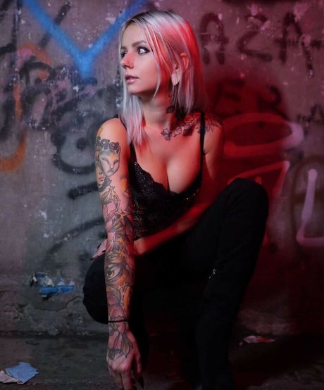 黒人ペニスOnlyFans ヌード 写真