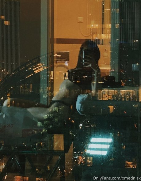 xmednisx ポルノモデル 画像