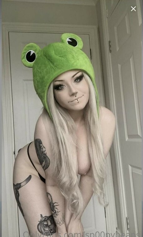 セクシーなブロンドのOnlyFans アートxxx 写真