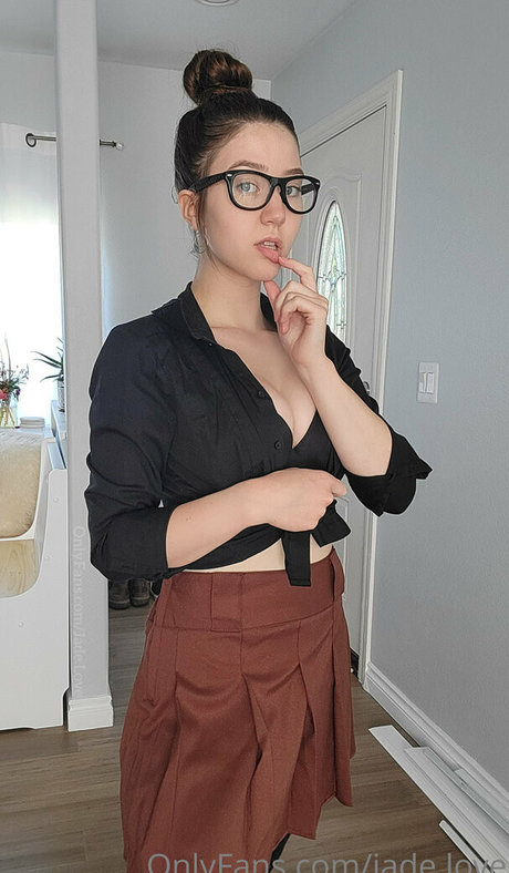 ティーンシーメールOnlyFans 裸 写真