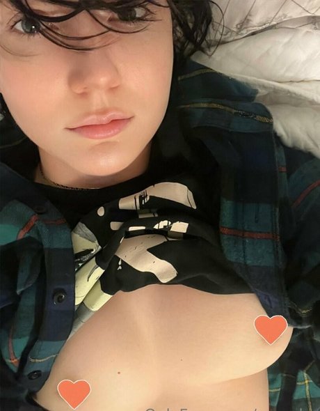 ティーンヌードOnlyFans セクシーヌード 写真