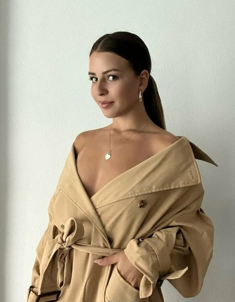 黒人フェムボーイOnlyFans 無料ヌード 写真