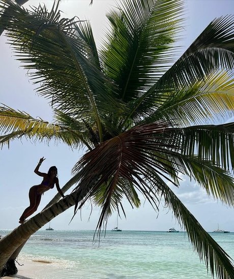 Lorena Castell セクシーなポルノスター ギャラリー