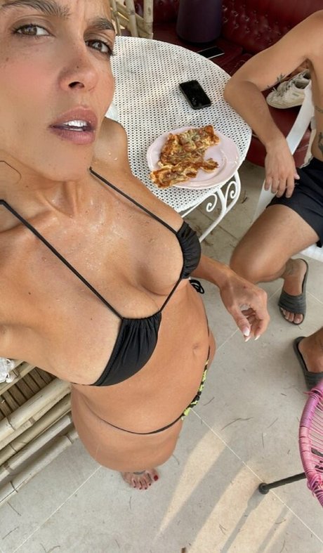 Lorena Castell ポルノモデル 写真